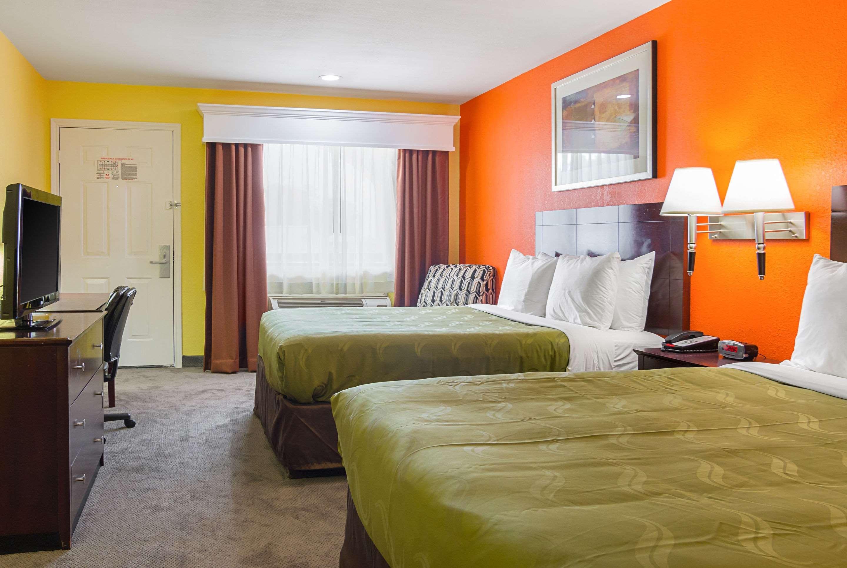Quality Inn Carthage Exteriör bild