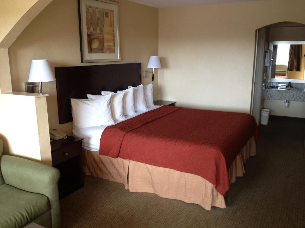 Quality Inn Carthage Rum bild
